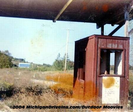 Sundowner Drive-In Theatre - Sundowner Ticket Booth 1990S Courtesy Outdoor Moovies